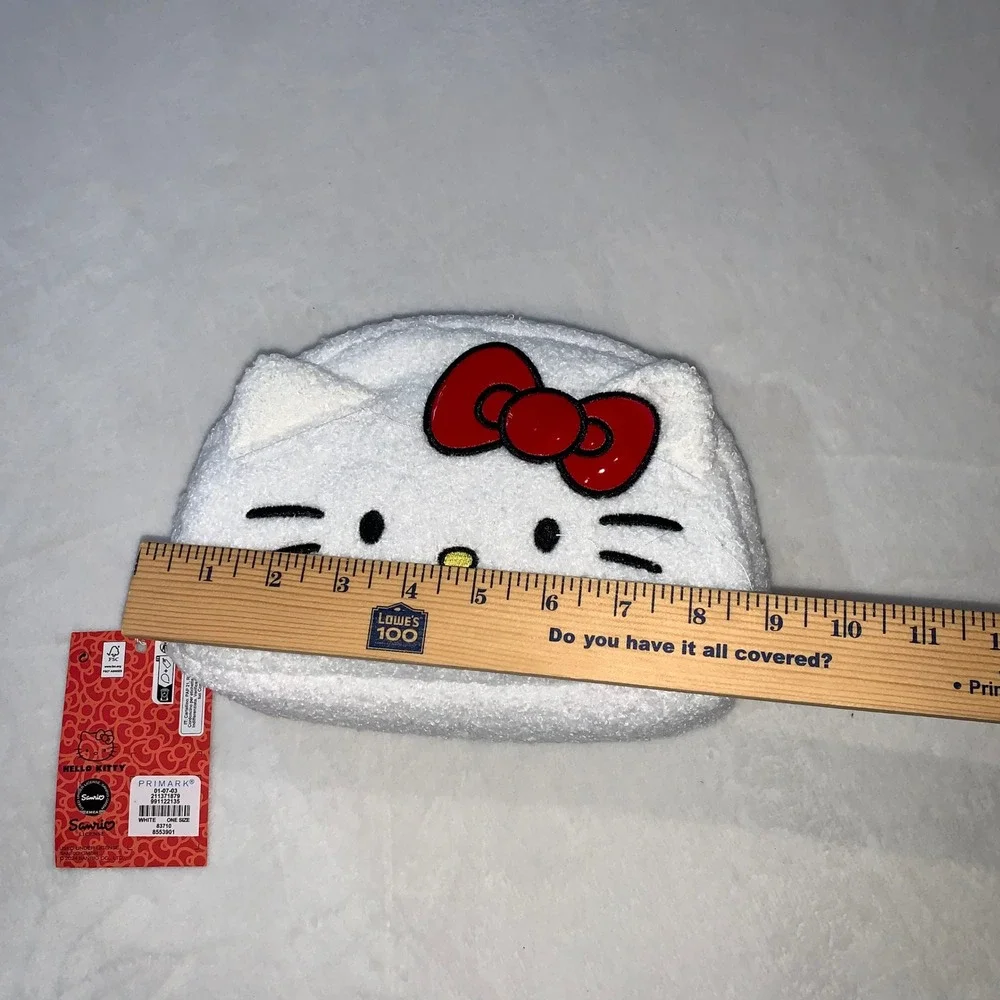 Hello Kitty x primark white red furry makeup cosmetics wallets bag new with tags